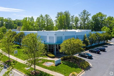 Furnished private office space at 9820 Northcross in Huntersville, NC